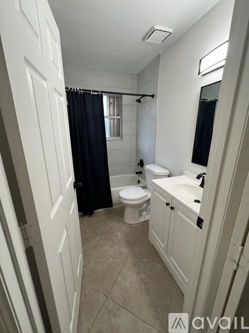 2 BD 2 BTH -All new appliances-Prime Location near Inlet/ Beach- Garage parking photo 1