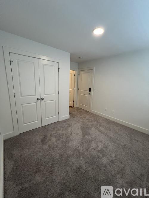 Brand New 1 BD 1 BTH Apartment In Nashville w/garage option-Upgraded/Brand New photo 4