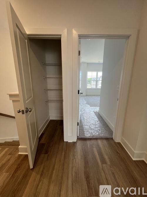 Brand New 1 BD 1 BTH Room Rental Tiled Shower/Double Vanity In Nashville/Brand New photo 4