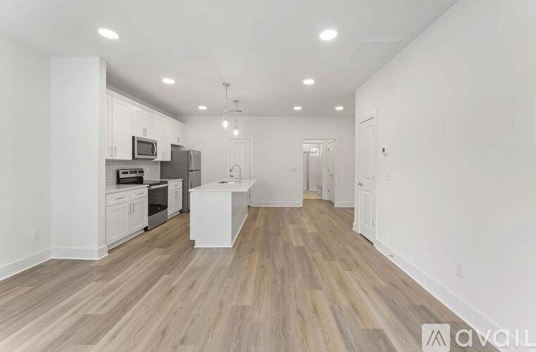 3BD 3BTH Brand New Home In Nashville- Gated Community Private photo 3