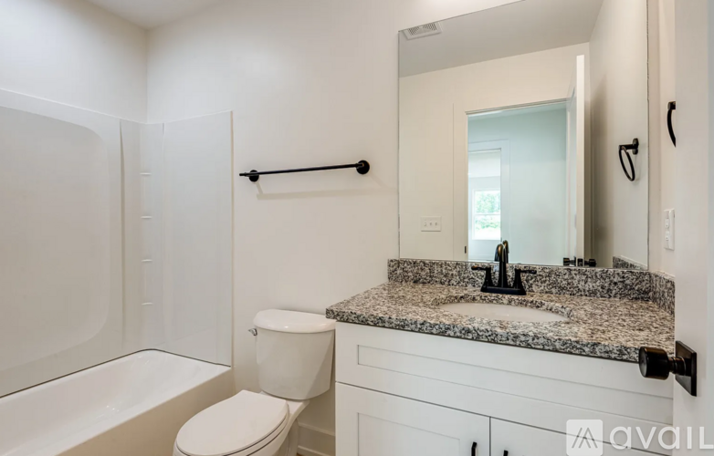 $965 - New 1 BD 1 BTH Room for Rent In Nashville- 7mins from Downtown photo 3